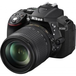 Nikon Appareil Photo Reflex D5300 Noir + Objectif 18-105mm