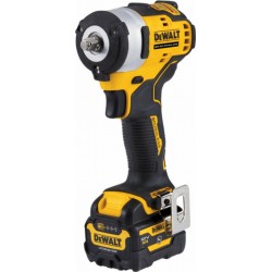 Dewalt Clé à choc sans fil DeWalt 12 Volts / 5 Ah (3/8) avec 340 Nm, en version spéciale automobile et industrielle DCF903P1G-QW