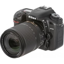 Nikon D7500 + 18-140mm 20.9mp